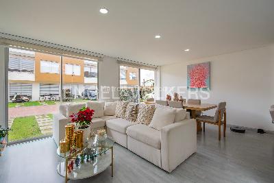 Casa de 4 alcobas en venta en Chia, Chía, 142 m² · foto 2 de 20