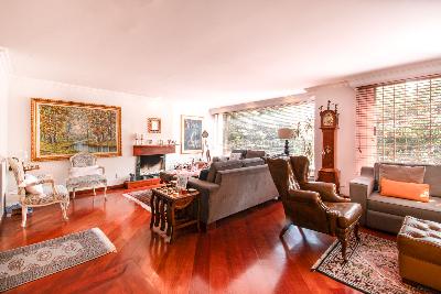 Apartamento en venta en Chico Reservado, Bogotá · foto 2 de 15