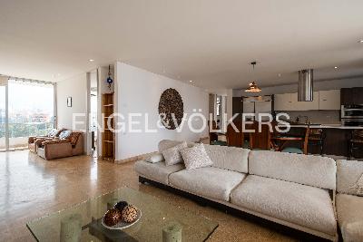 Apartamento en arriendo en Los Balsos, Medellín · foto 2 de 18