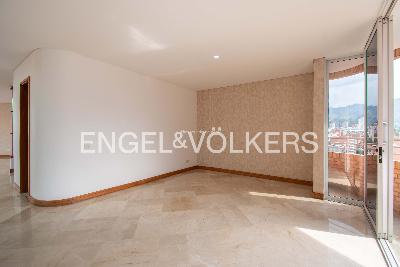 Apartamento de 3 alcobas en venta en Laureles, Medellín, 383 m² · foto 6 de 20
