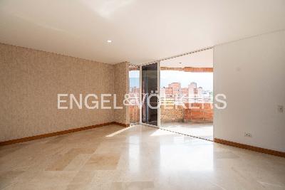 Apartamento de 3 alcobas en venta en Laureles, Medellín, 383 m² · foto 7 de 20
