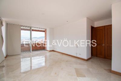 Apartamento de 3 alcobas en venta en Laureles, Medellín, 383 m² · foto 16 de 20