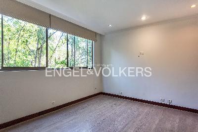 Apartamento de 4 alcobas en arriendo en Los Balsos, Medellín, 246 m² · foto 10 de 20