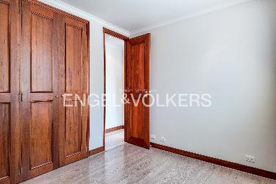Apartamento de 4 alcobas en arriendo en Los Balsos, Medellín, 246 m² · foto 18 de 20