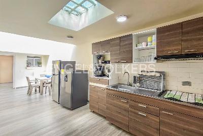 Casa de 5 alcobas en venta en Alhambra, Bogotá, 260 m² · foto 3 de 16