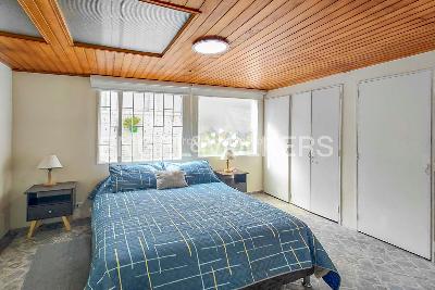 Casa de 5 alcobas en venta en Alhambra, Bogotá, 260 m² · foto 7 de 16