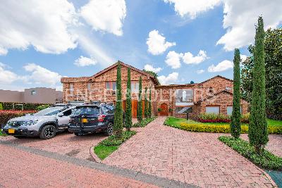 Casa de 4 alcobas en venta en Guaymaral, Chía, 392 m² · foto 18 de 18