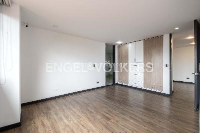 Casa de 4 alcobas en venta en Cerros De Suba, Bogotá, 292 m² · foto 11 de 20