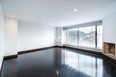 Apartamento de 3 alcobas en venta en Los Rosales, Bogotá, 283 m² · foto 9 de 19