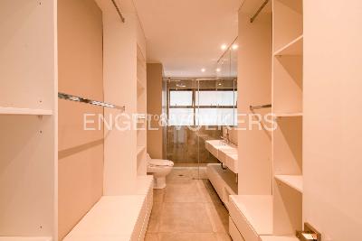 Apartamento de 3 alcobas en venta en Los Rosales, Bogotá, 283 m² · foto 11 de 19