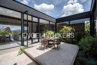 Casa de 3 alcobas en venta en El Yarumo, Medellín, 374 m² · foto 9 de 20