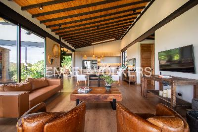 Casa de 3 alcobas en venta en El Retiro, Medellín, 260 m² · foto 2 de 20