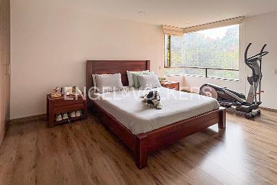 Apartamento de 3 alcobas en venta en La Carolina, Bogotá, 168 m² · foto 6 de 11