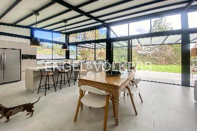 Casa de 3 alcobas en venta en Alto Del Escobero, Medellín, 260 m² · foto 2 de 20