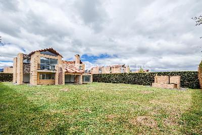 Casa de 3 alcobas en venta en Cajica, Cajicá, 310 m² · foto 11 de 16