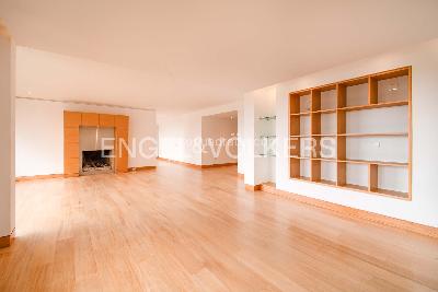 Apartamento en arriendo en Chico Museo, Bogotá · foto 3 de 16