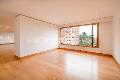 Apartamento en arriendo en Chico Museo, Bogotá · foto 4 de 16