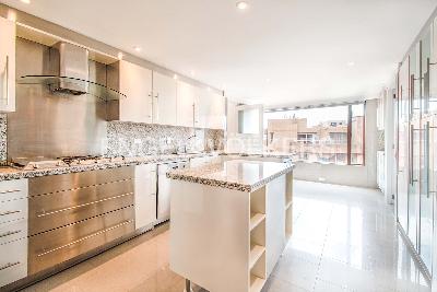 Apartamento en arriendo en Chico Museo, Bogotá · foto 5 de 16