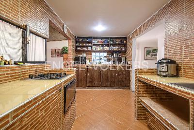 Apartamento de 3 alcobas en venta en La Carolina, Bogotá, 200 m² · foto 4 de 10