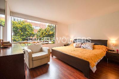 Apartamento en venta en Santa Barbara Central, Bogotá · foto 8 de 13