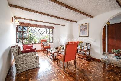Casa de 3 alcobas en venta en La Floresta, Bogotá, 240 m² · foto 2 de 17
