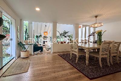 Casa de 4 alcobas en arriendo en Las Lomas, Medellín, 243 m² · foto 3 de 16