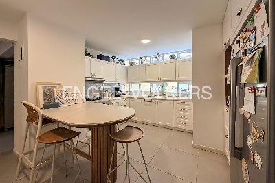 Casa de 4 alcobas en arriendo en Las Lomas, Medellín, 243 m² · foto 7 de 16