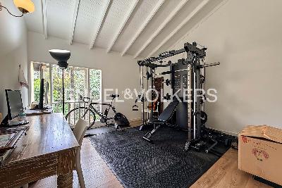 Casa de 4 alcobas en arriendo en Las Lomas, Medellín, 243 m² · foto 12 de 16