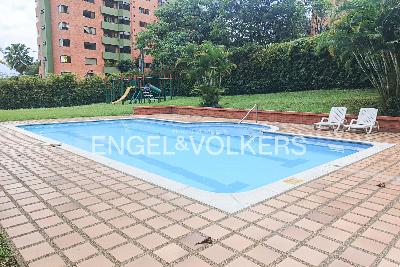Apartamento en arriendo en Milla De Oro, Medellín · foto 3 de 5