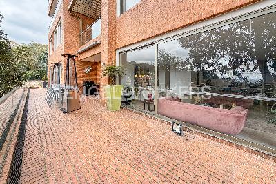Apartamento de 3 alcobas en venta en Cerros De Suba, Bogotá, 183 m² · foto 4 de 20
