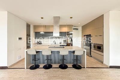 Apartamento de 3 alcobas en venta en Cerros De Suba, Bogotá, 183 m² · foto 8 de 20