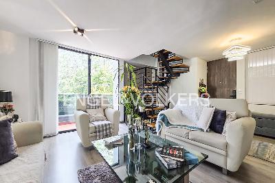 Casa de 3 alcobas en venta en El Tesoro, Medellín, 181 m² · foto 2 de 19