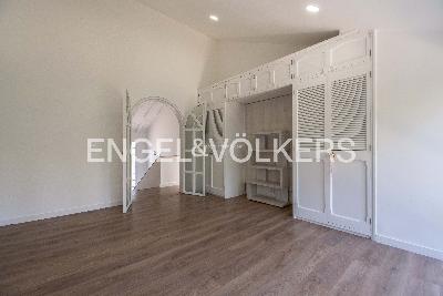 Casa de 4 alcobas en venta en Las Lomas, Medellín, 243 m² · foto 12 de 17