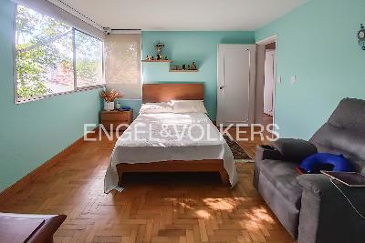 Apartamento de 3 alcobas en venta en El Tesoro, Medellín, 157 m² · foto 7 de 11