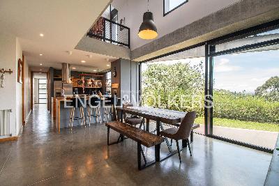 Casa de 3 alcobas en venta en Alto De Palmas, Medellín, 270 m² · foto 3 de 19