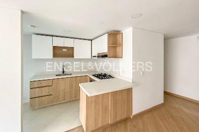 Apartamento de 3 alcobas en venta en El Batan, Bogotá, 96 m² · foto 2 de 13