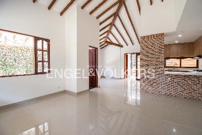 Casa de 3 alcobas en venta en La Ceja, Medellín, 206 m² · foto 3 de 18