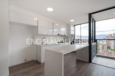 Apartamento en arriendo en Lalinde, Medellín · foto 7 de 16