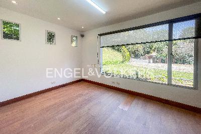 Casa de 4 alcobas en venta en Loma Del Escobero, Medellín, 480 m² · foto 8 de 20