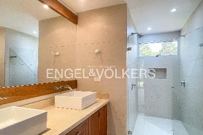 Casa de 4 alcobas en venta en Loma Del Escobero, Medellín, 480 m² · foto 9 de 20