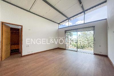 Casa de 4 alcobas en venta en Loma Del Escobero, Medellín, 480 m² · foto 13 de 20