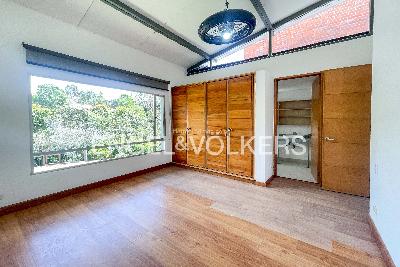Casa de 4 alcobas en venta en Loma Del Escobero, Medellín, 480 m² · foto 17 de 20
