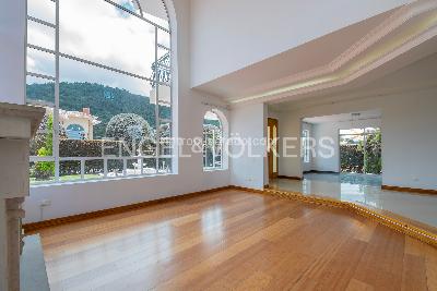 Casa en venta en Cajica, Cajicá · foto 2 de 20