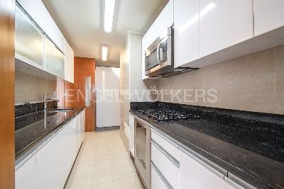 Apartamento en venta en Chico Navarra, Bogotá · foto 4 de 15
