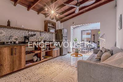 Casa de 5 alcobas en venta en Laureles, Medellín, 256 m² · foto 4 de 18