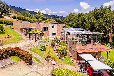 Casa en venta en La Calera, Bogotá · foto 2 de 20