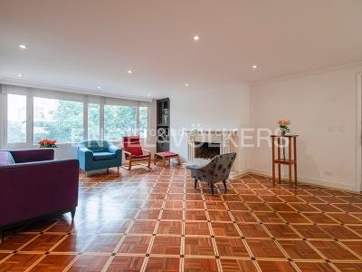 Apartamento de 3 alcobas en venta en Chico Museo, Bogotá, 185 m² · foto 2 de 13