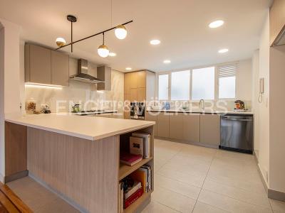 Apartamento de 3 alcobas en venta en Chico Museo, Bogotá, 185 m² · foto 5 de 13