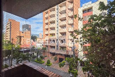 Apartamento en venta en Laureles, Medellín · foto 3 de 16