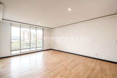 Apartamento de 3 alcobas en arriendo en Ilarco, Bogotá, 184 m² · foto 3 de 20